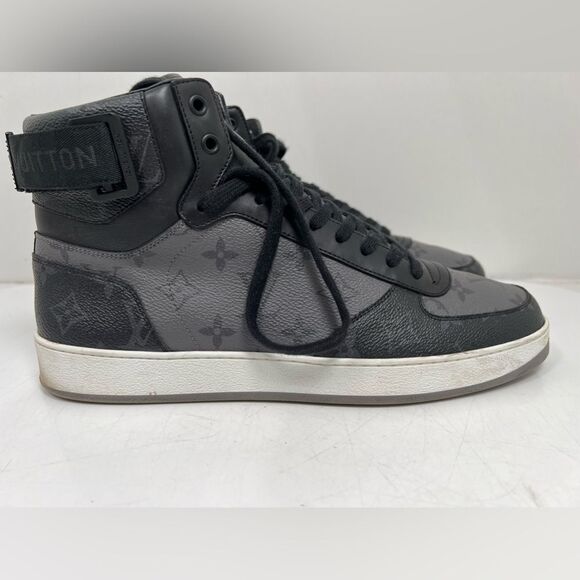 Louis Vuitton Trainer Sneaker Rivoli Boot High Top US 8.5 Mens Monogram Eclipse - Picture 2 of 11
